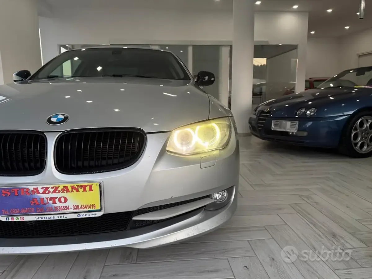 Begagnad BMW 320 Sport Line 184 HK (135 kW) 2011 Grå Sportkupé
