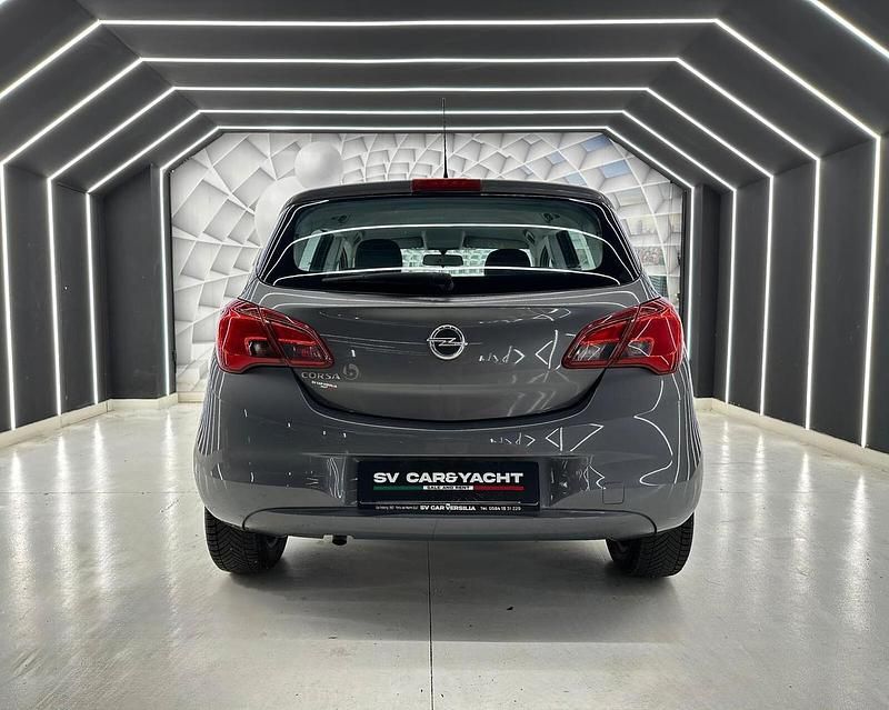 Usata Opel Corsa 90 CV (66 kW) 2016 Grigio Berlina