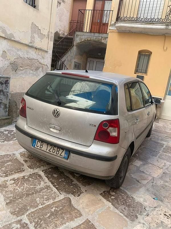 Usata VW Polo 2002 Grigio Berlina