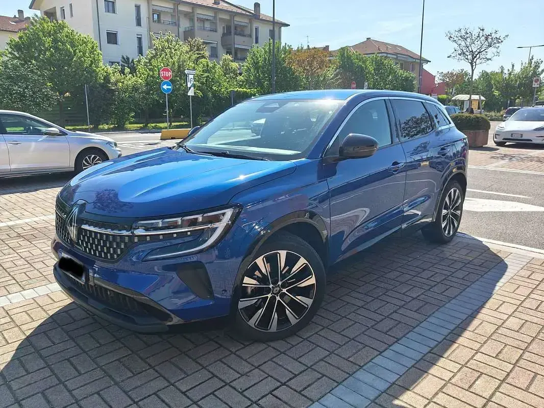 Usata Renault Austral Techno 131 CV (96 kW) 2023 Blu/azzurro SUV