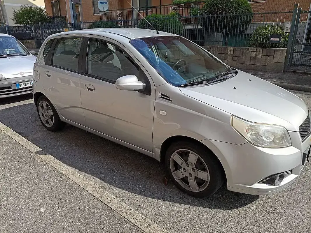 Usata Chevrolet Aveo 84 CV (61 kW) 2010 Berlina