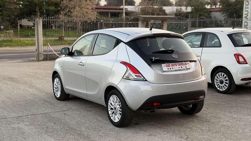 Usata Lancia Ypsilon Gold 95 CV (69 kW) 2015 Other Utilitaria