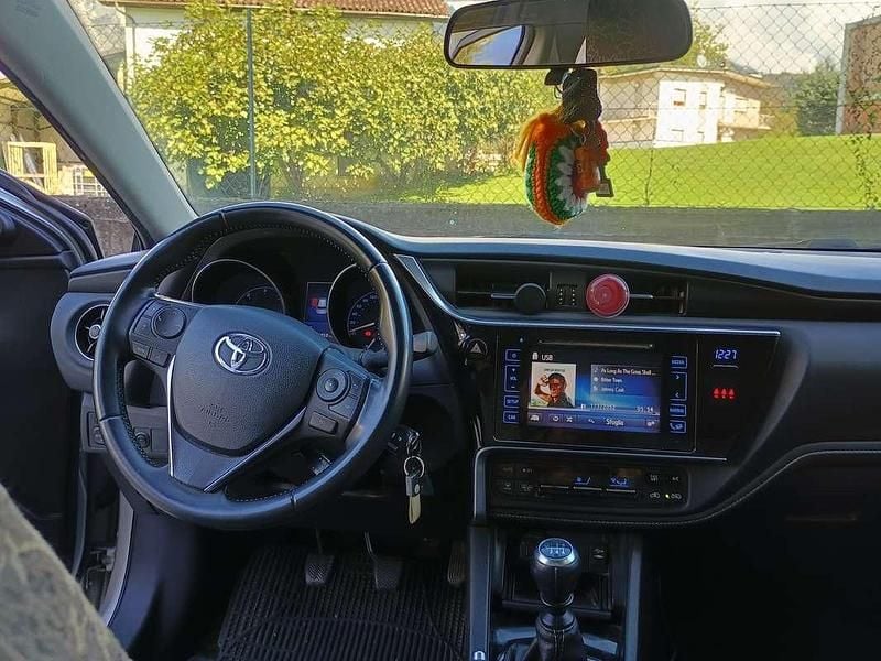 Usata Toyota Auris Active 111 CV (81 kW) 2017 Berlina