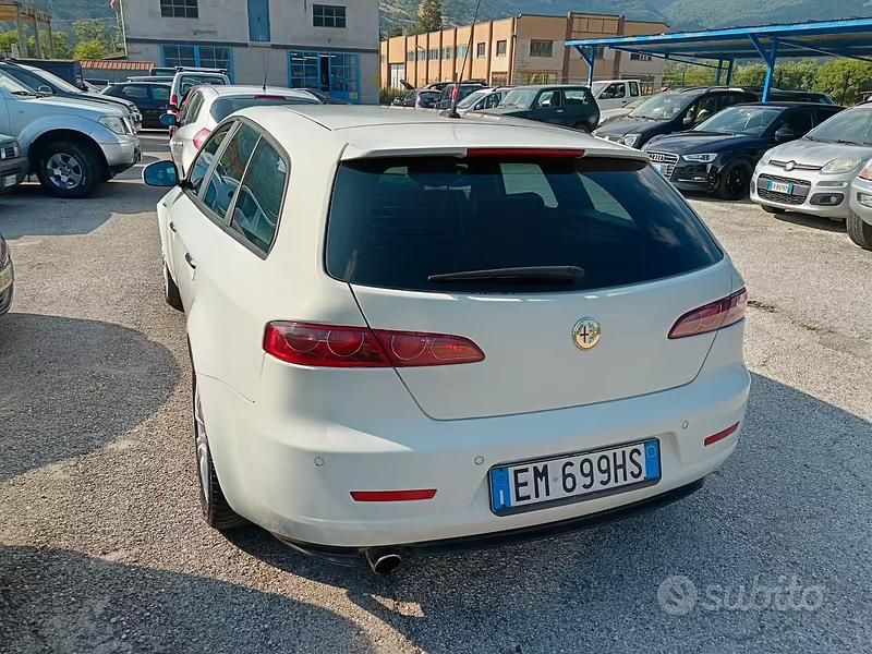 Usata Alfa Romeo 159 Progression 169 CV (124 kW) 2012 Bianco Station wagon