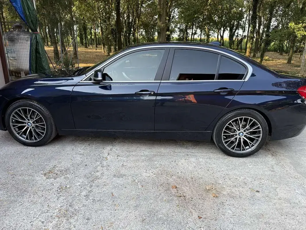 Usata BMW 318 150 CV (110 kW) 2016 Berlina