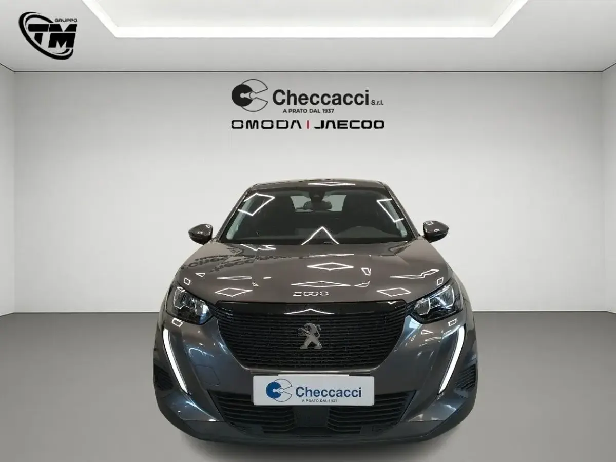 Usata Peugeot 2008 Active 130 CV (95 kW) 2021 Grigio SUV