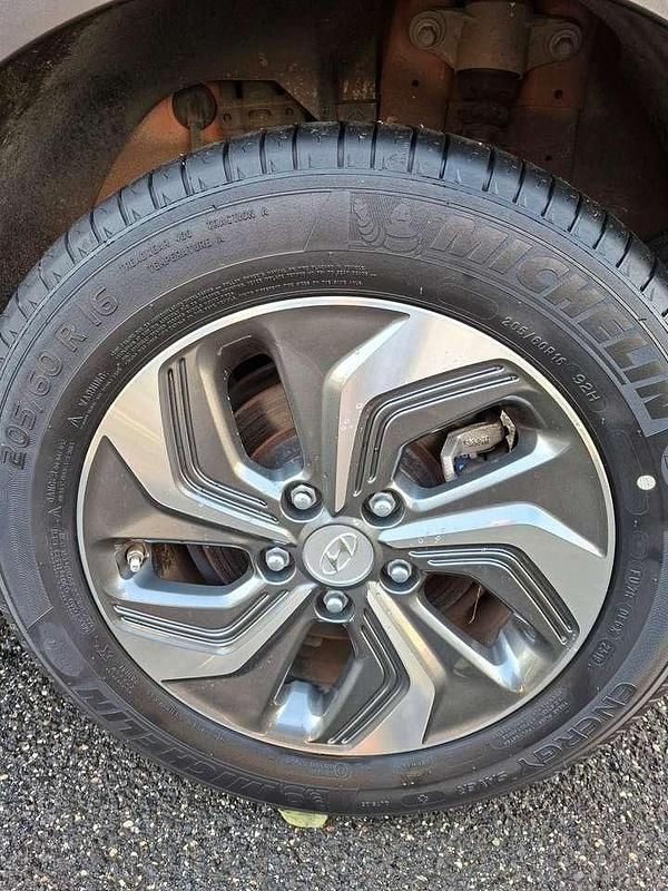 Usata Hyundai Kona 105 CV (77 kW) 2020 Pulse red SUV