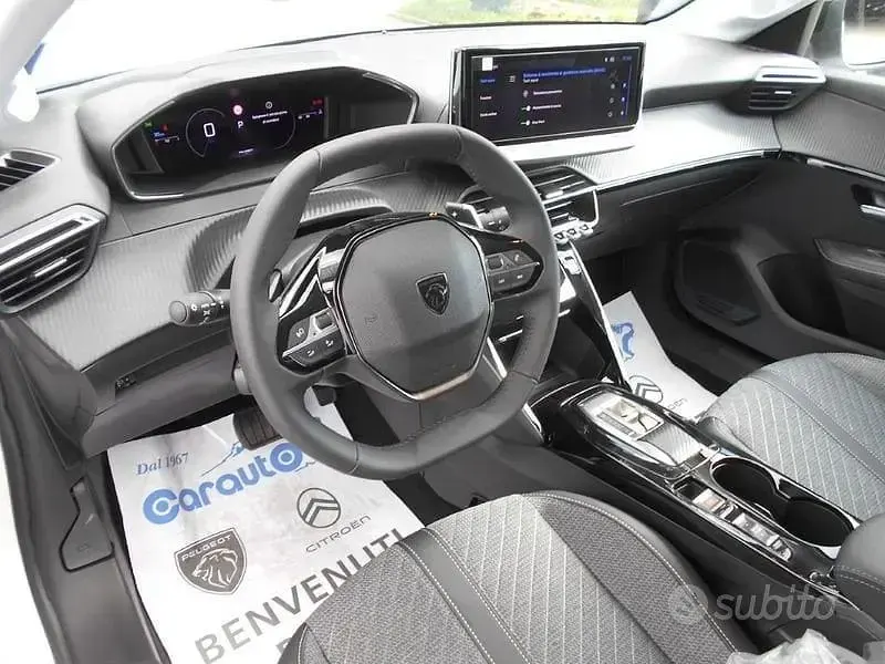 Nuova Peugeot 208 Allure 101 CV (74 kW) 2025 Bluazzurro Utilitaria