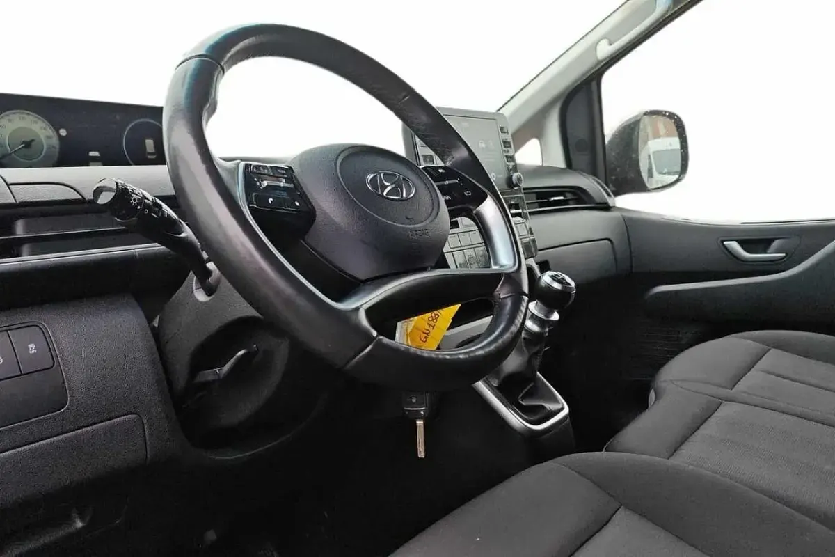 Occasion Hyundai Staria 177 ch (130 kW) 2023 Gris Monospace