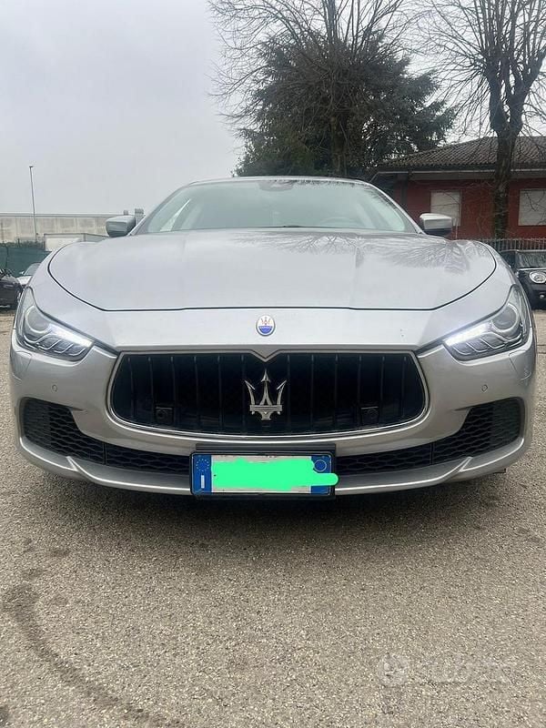 Usata Maserati Ghibli 250 CV (183 kW) 2019 Grigio Berlina
