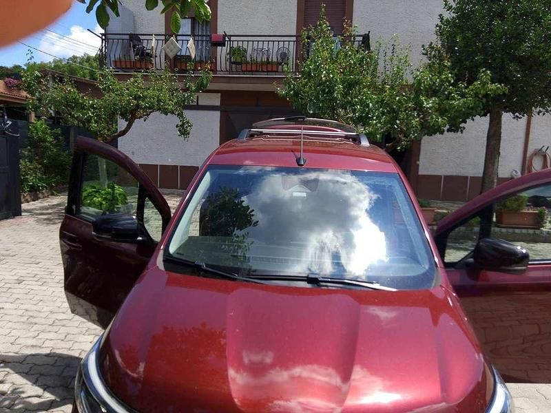 Rosso Usata 2021 Renault Kangoo Edition One Monovolume | 16.000 € (Molto cara) - Immagine 1/4