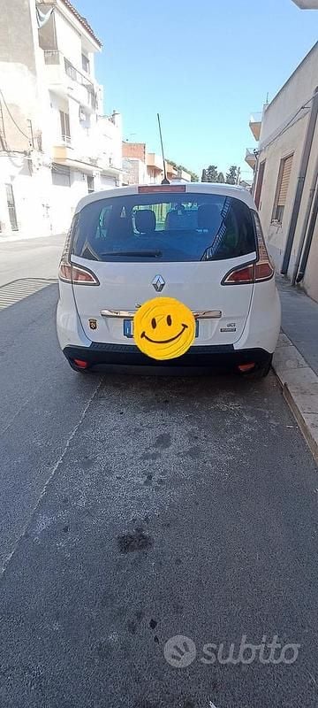 Usata Renault Scénic III XMOD 110 CV (80 kW) 2015 Bianco Monovolume