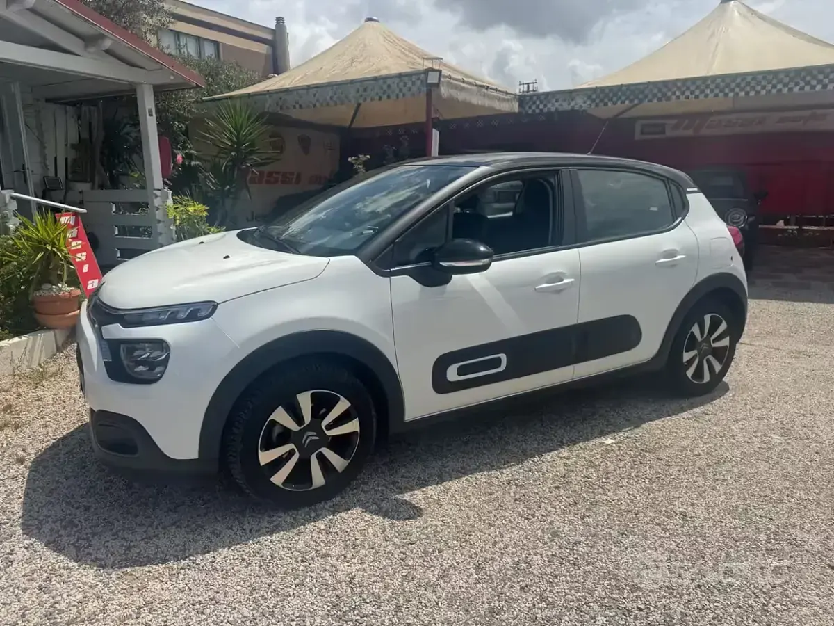 Usata Citroën C3 PureTech 110 CV (80 kW) 2021 Bianco Utilitaria