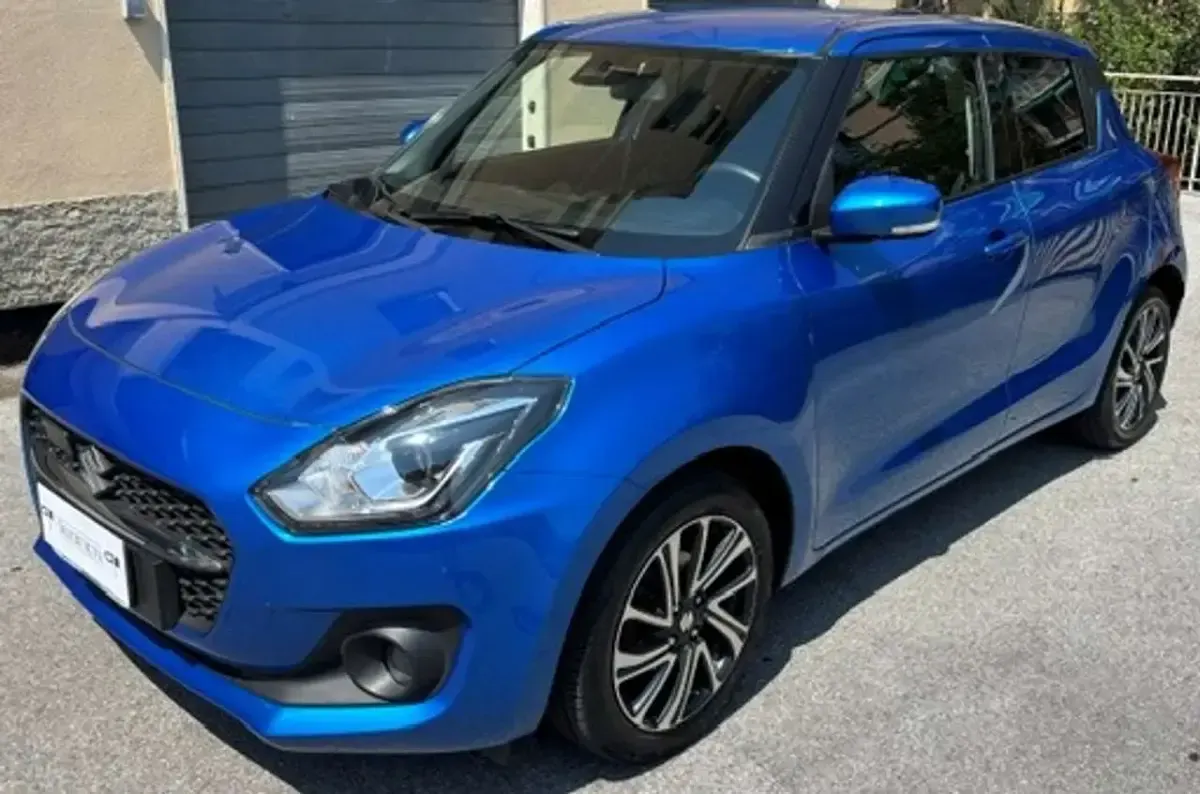 Usata Suzuki Swift 83 CV (61 kW) 2022 Blu azzorre Utilitaria