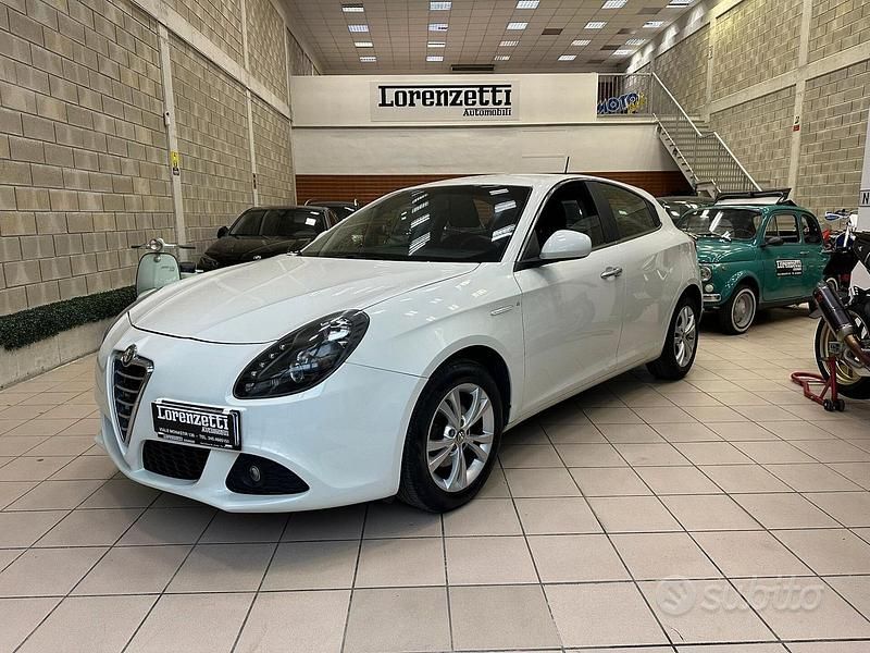 Usata Alfa Romeo Giulietta 104 CV (76 kW) 2011 Bianco Utilitaria