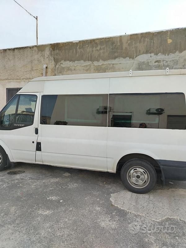 Usata Ford Courier 125 CV (91 kW) 2012 Bianco