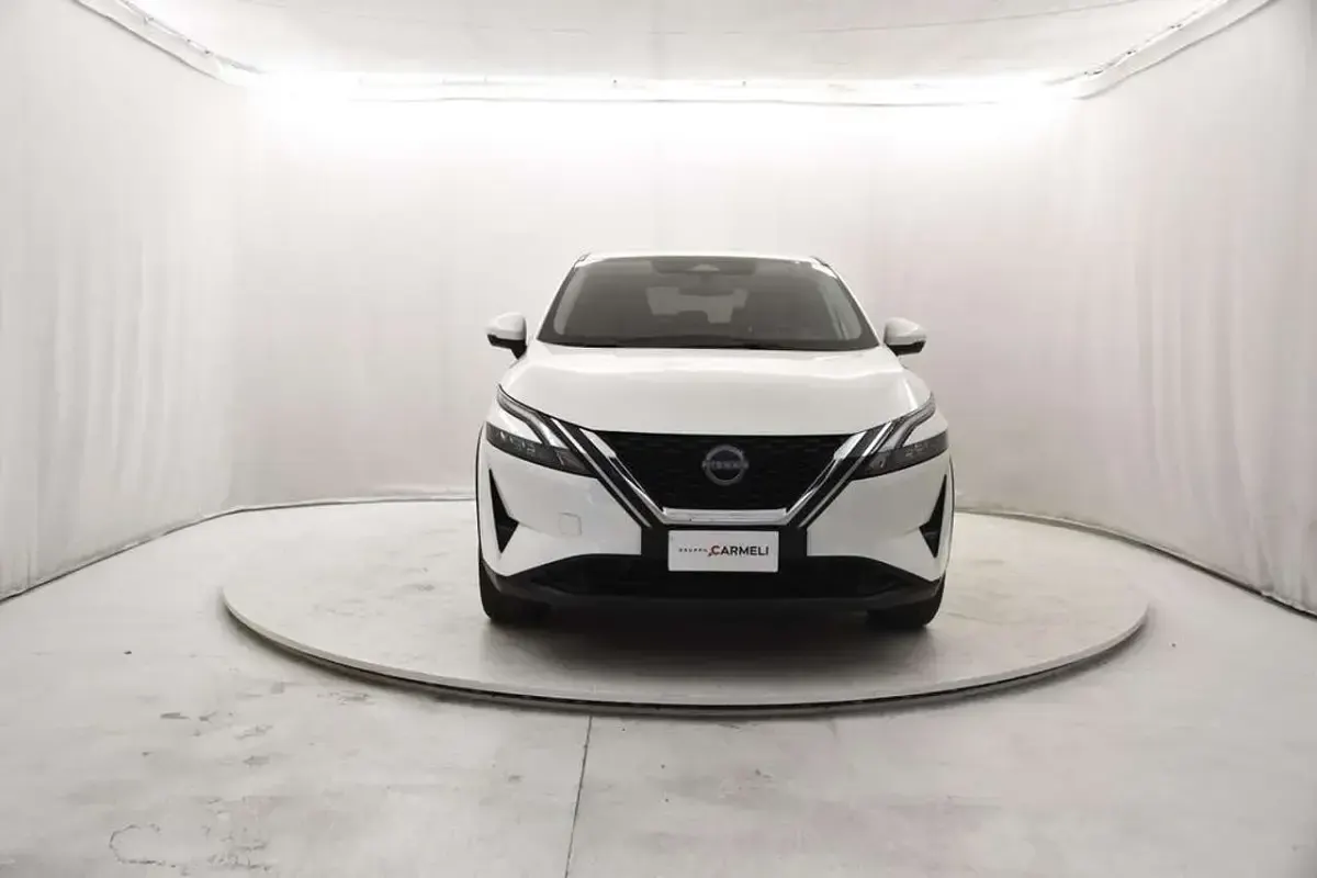 Usata Nissan Qashqai N-Connecta 140 CV (102 kW) 2023 Bianco SUV