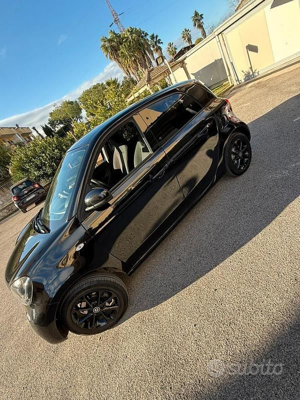 Usata Smart ForFour 2018 Nero Utilitaria
