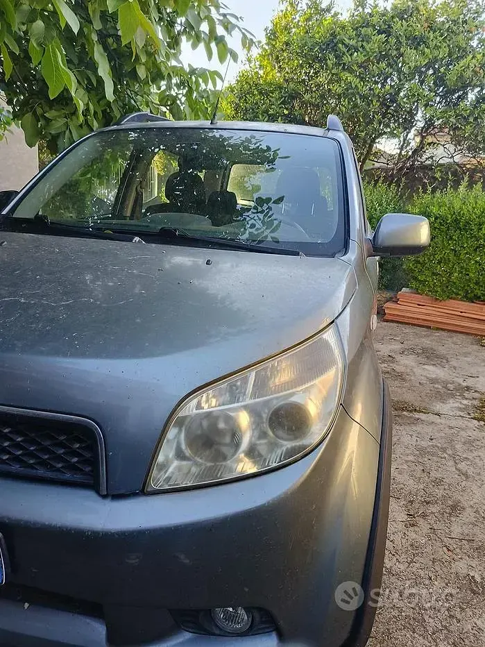 Usata Daihatsu Terios 105 CV (77 kW) 2008 Grigio SUV