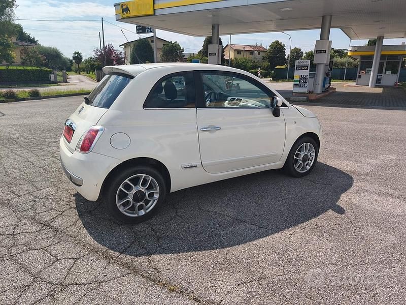 Usata Fiat 500 75 CV (55 kW) 2009 Bianco Berlina