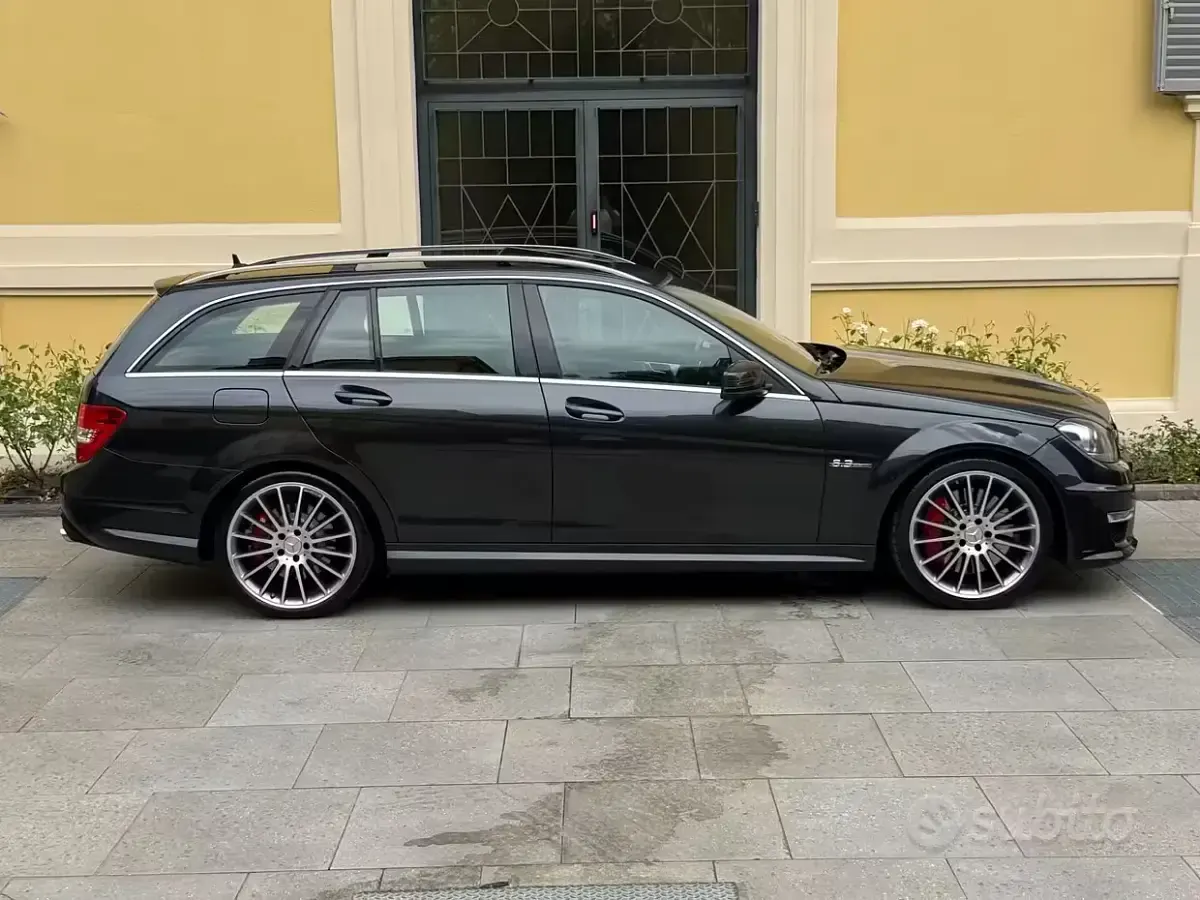 Usata Mercedes C63 AMG AMG 487 CV (358 kW) 2012 Grigio Station wagon