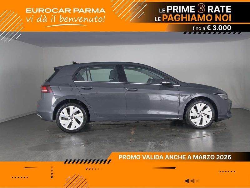 Usata VW Golf VIII Style 150 CV (110 kW) 2025 Dolphin grey metallizzato Berlina
