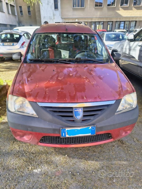 Rosso Usata 2008 Dacia Logan Tre volumi | 1950 € (Super prezzo) - Immagine 1/4