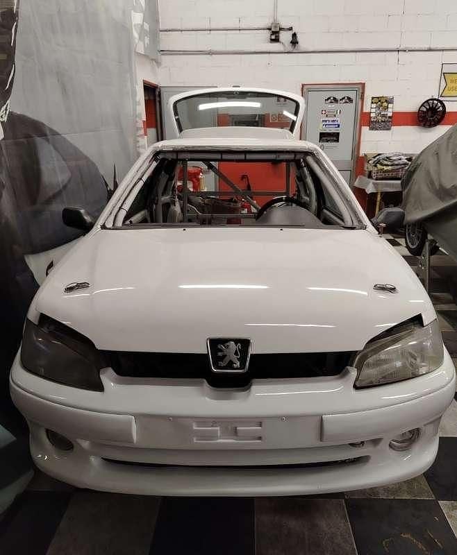 Usata Peugeot 106 118 CV (86 kW) 2000 Utilitaria