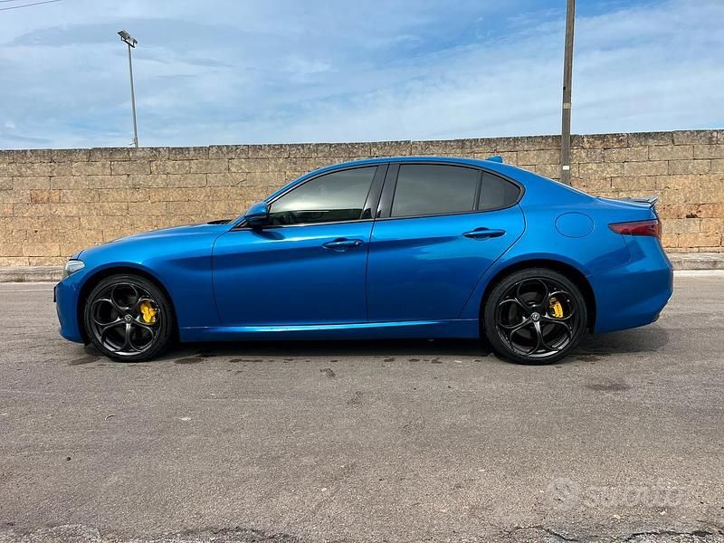Usata Alfa Romeo Giulia 210 CV (154 kW) 2019 Blu Berlina