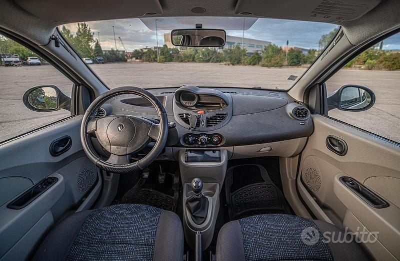 Usata Renault Twingo Initiale 76 CV (55 kW) 2007 Utilitaria
