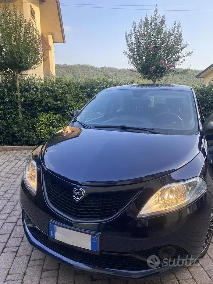 Usata Lancia Ypsilon 2019 Bluazzurro Utilitaria