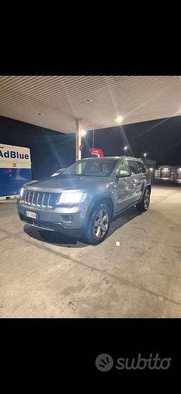 Usata Jeep Grand Cherokee Overland 241 CV (177 kW) 2011 Grigio SUV
