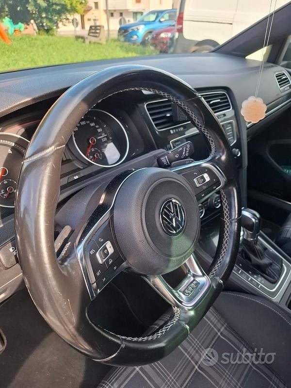 Usata VW Golf VII GTD 184 CV (135 kW) 2016 Grigio Utilitaria