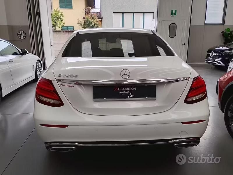 Usata Mercedes E220 Premium Plus 194 CV (142 kW) 2019 Bianco Berlina