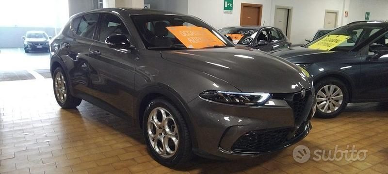 Usata Alfa Romeo Tonale Sprint 131 CV (96 kW) 2022 Grigio vesuvio / metallizzato SUV