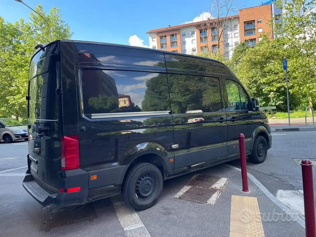 Usata VW Crafter 140 CV (102 kW) 2021 Marrone Furgone