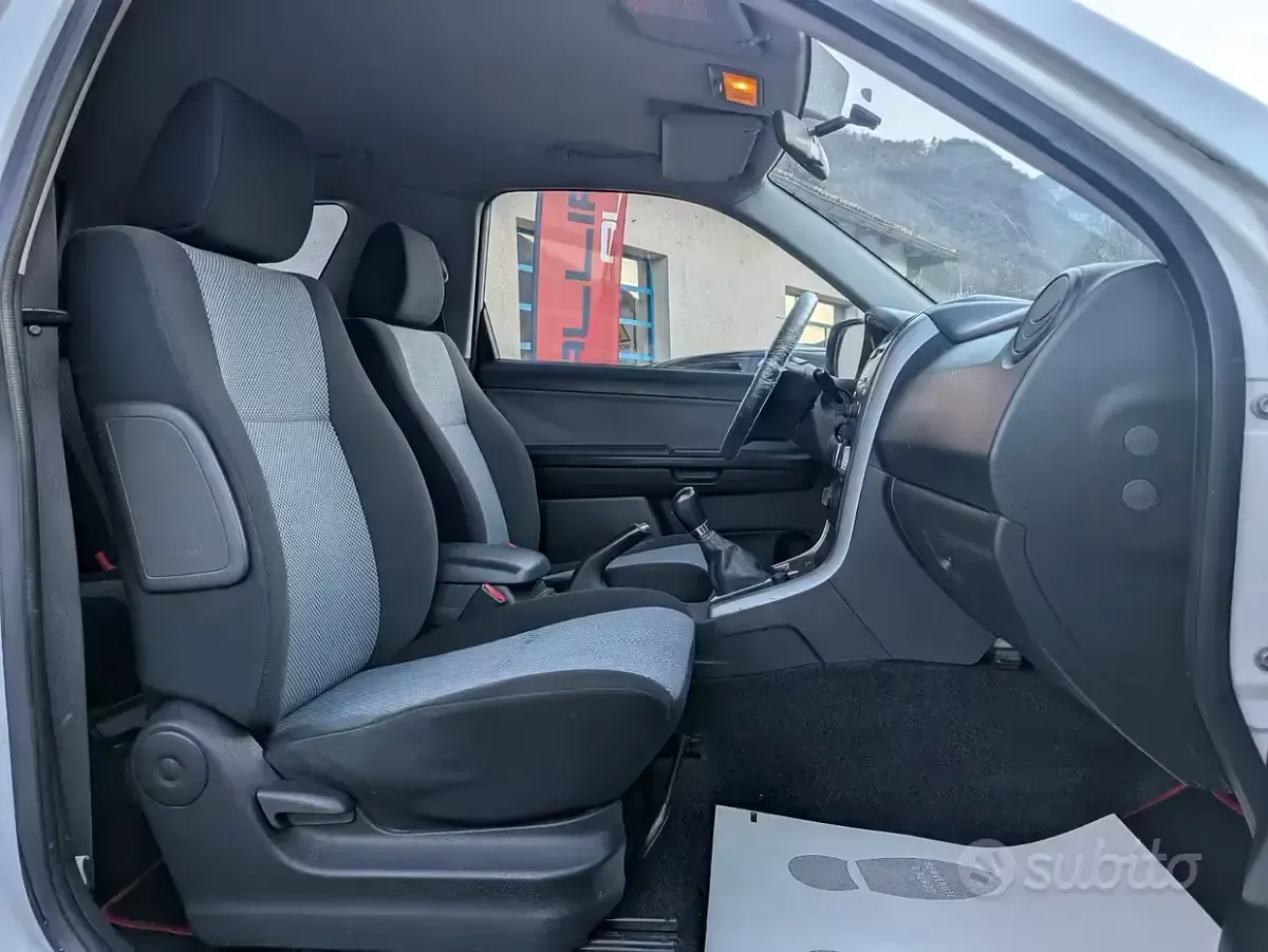 Usata Suzuki Grand Vitara 129 CV (94 kW) 2007 Bianco SUV