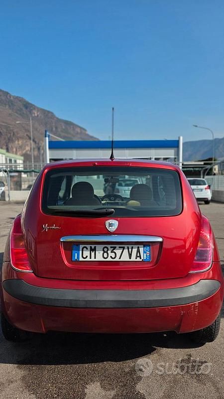 Usata Lancia Ypsilon 2004 Rosso Utilitaria