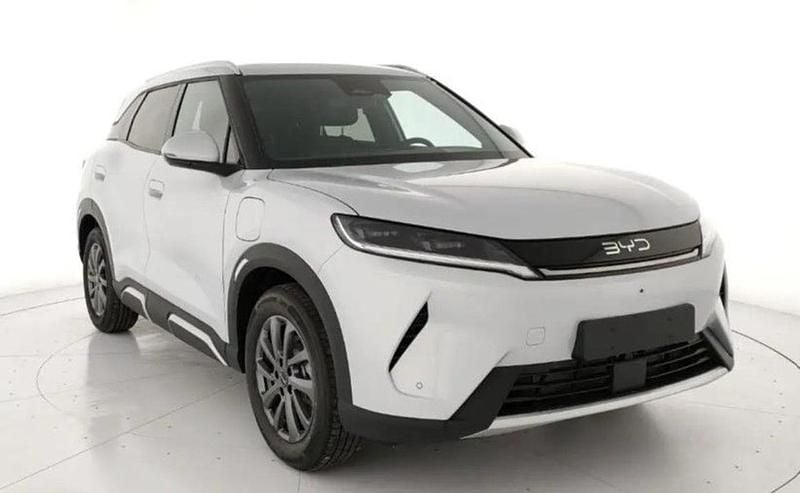 Nuova BYD Atto 2 Boost 165 CV (121 kW) 2026 Skiing white SUV