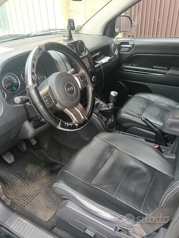 Usata Jeep Compass 136 CV (100 kW) 2012 Nero SUV