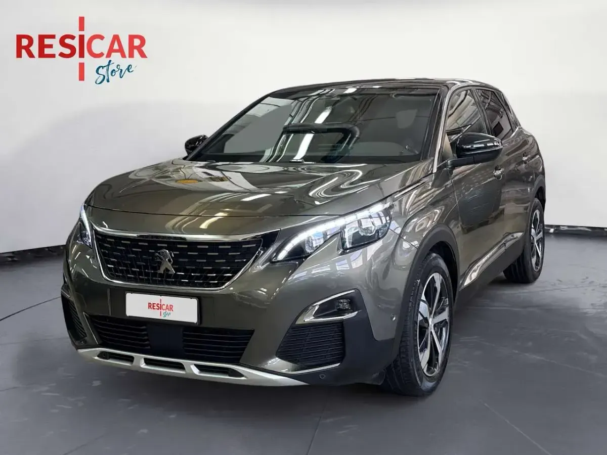 Usata Peugeot 3008 GT-line 131 CV (96 kW) 2019 Grigio scuro SUV