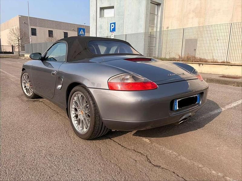 Usata Porsche Boxster 252 CV (185 kW) 2000 Argento Cabrio