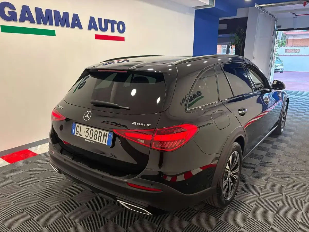 Usata Mercedes C220 Premium 200 CV (147 kW) 2022 Ossidiana Station wagon