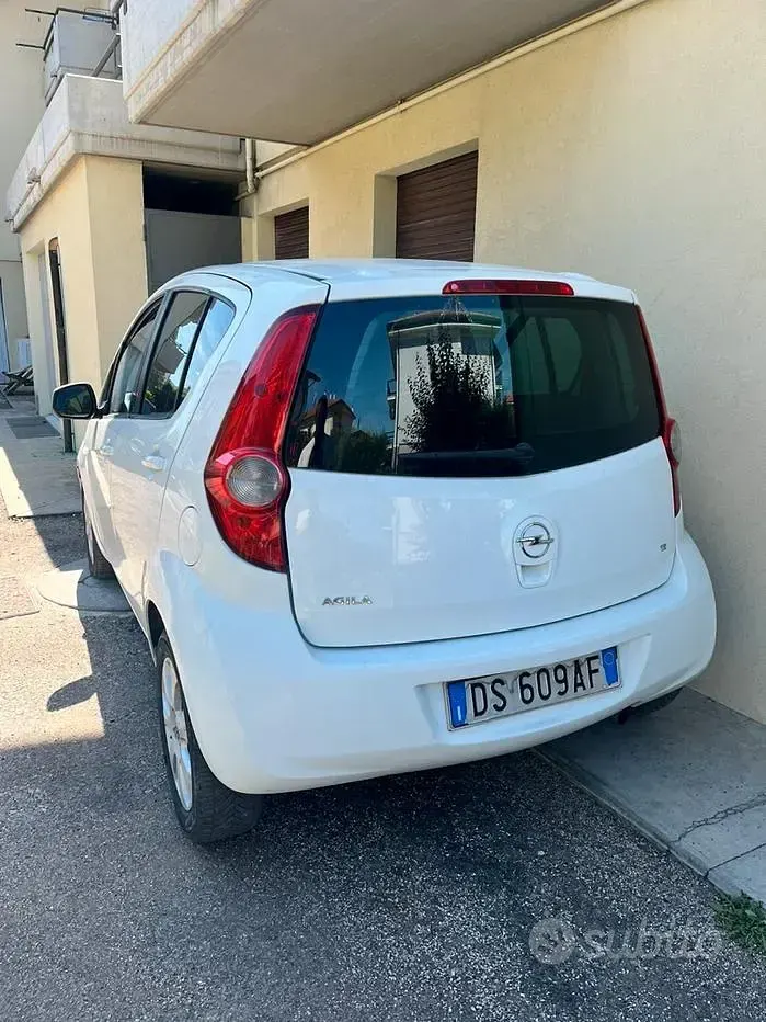 Usata Opel Agila Enjoy 86 CV (63 kW) 2008 Bianco Utilitaria