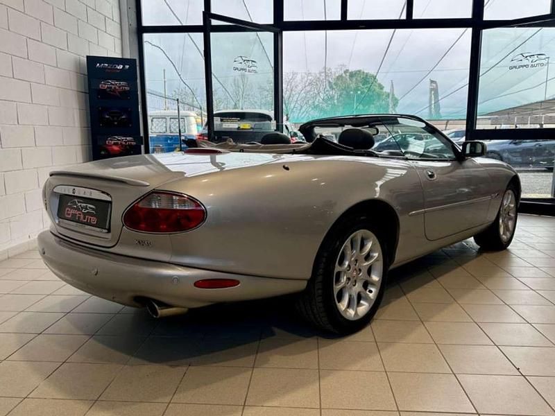 Occasion Jaguar XKR 363 PK (266 kW) 2002 Zilver Cabriolet