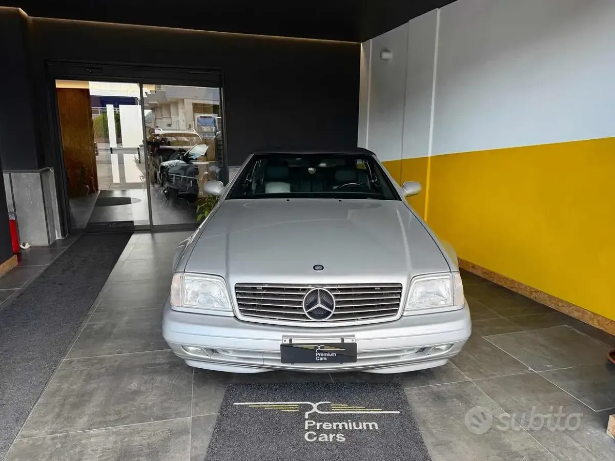 Usata Mercedes SL320 224 CV (164 kW) 1998 Cabrio