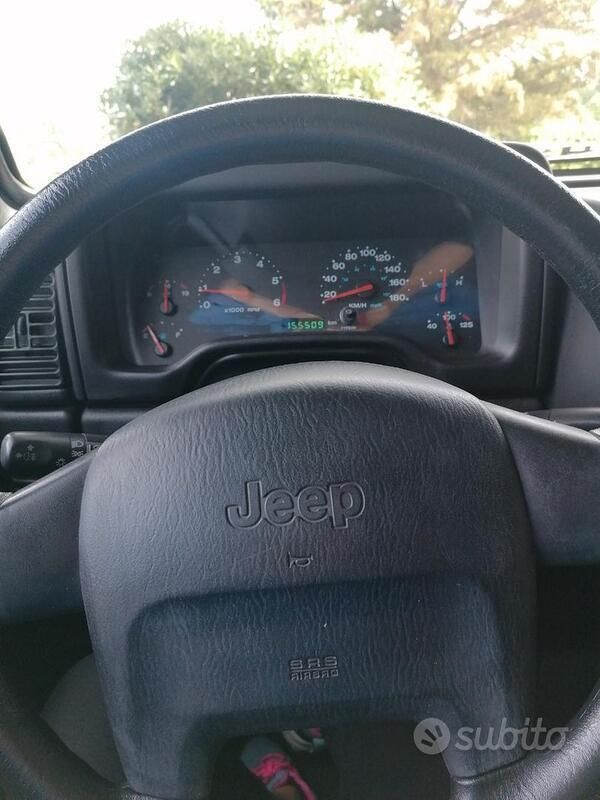 Usata Jeep Wrangler Sport 143 CV (105 kW) 2004 Nero SUV