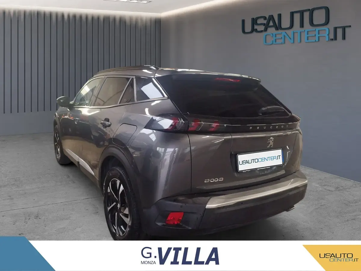 Usata Peugeot 2008 Active 110 CV (80 kW) 2021 SUV