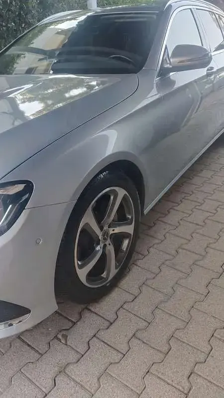 Usata Mercedes E220 Business 194 CV (142 kW) 2020 Station wagon