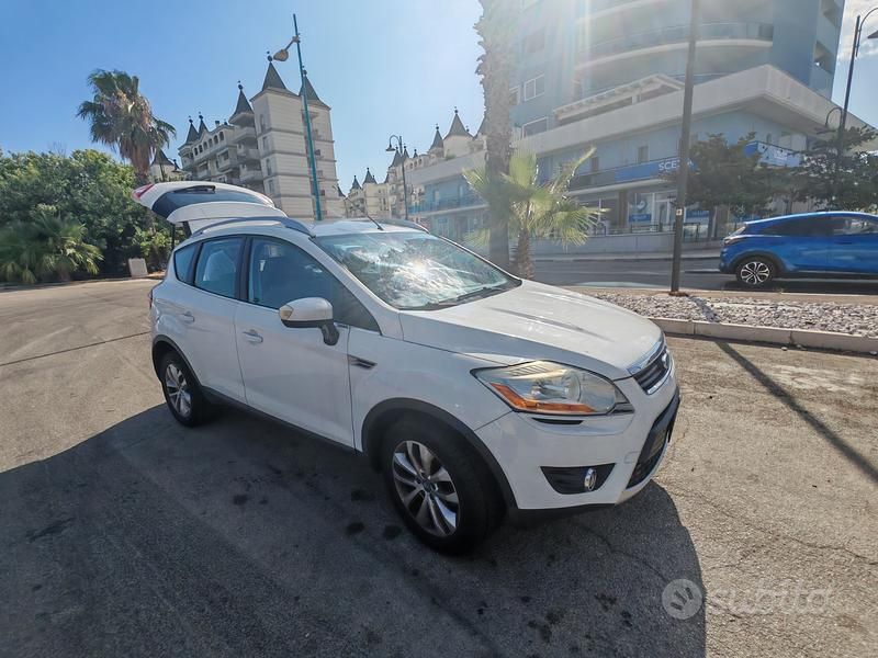 Usata Ford Kuga 136 CV (100 kW) 2009 Bianco SUV